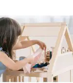בית בובות ראשון מעץ